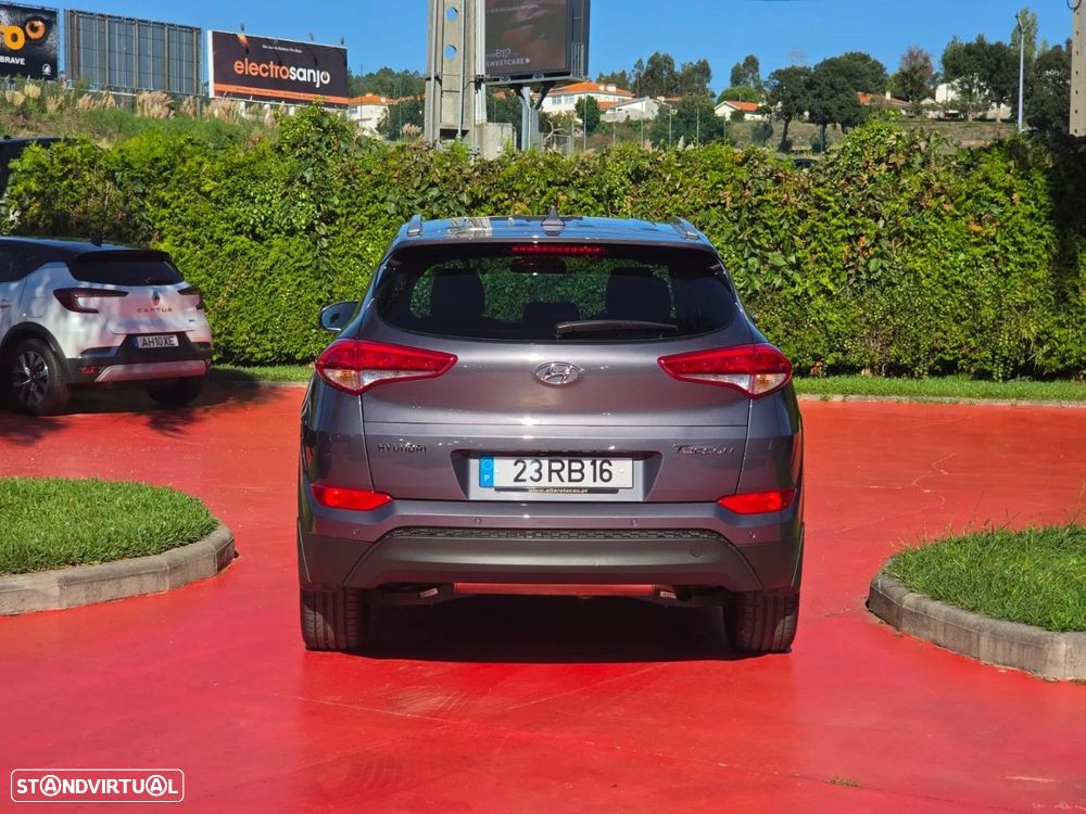 Hyundai Tucson 1.7 CRDi Executive - 4