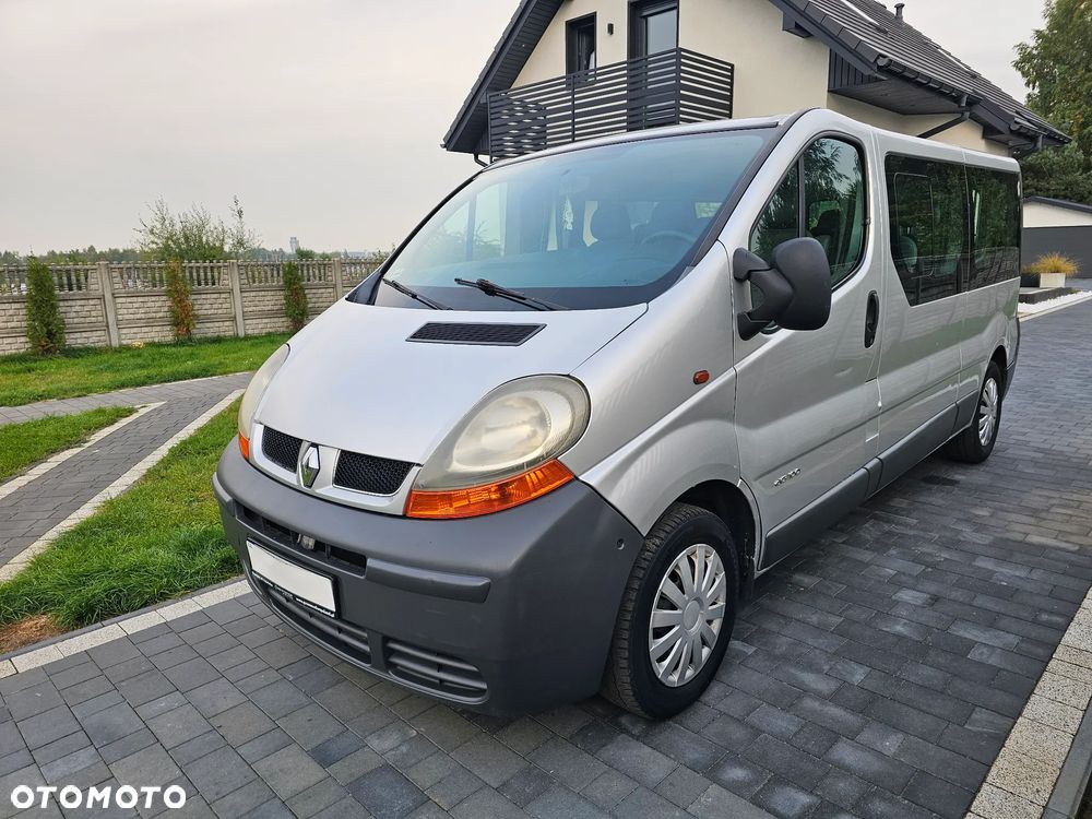Renault Trafic 1.9 dCi Passenger Authentique - 1