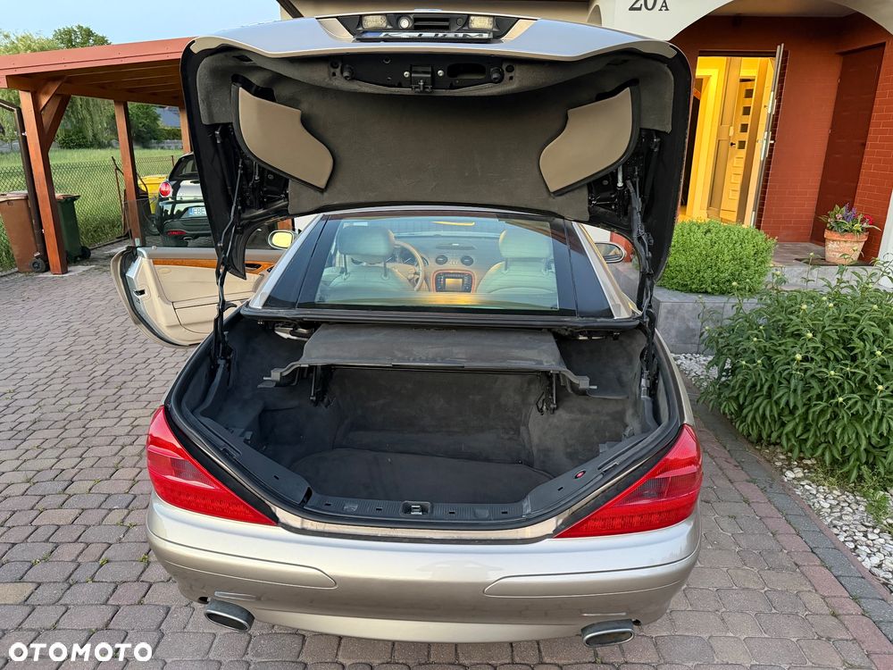 Mercedes-Benz SL 500 Edition 50 - 26