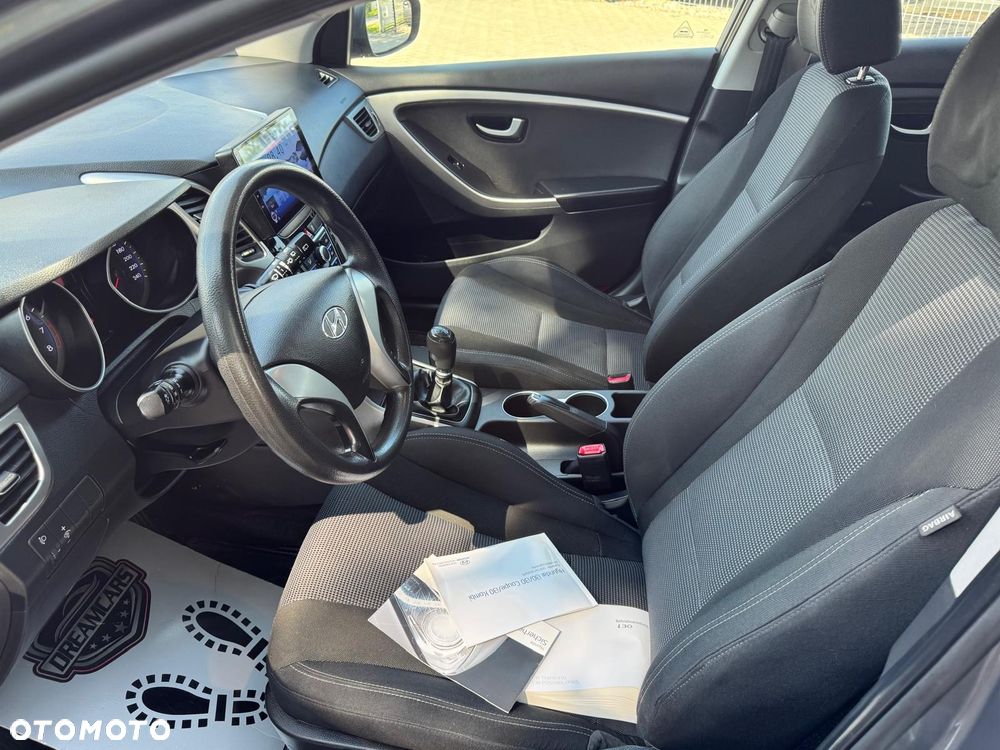 Hyundai i30 - 22