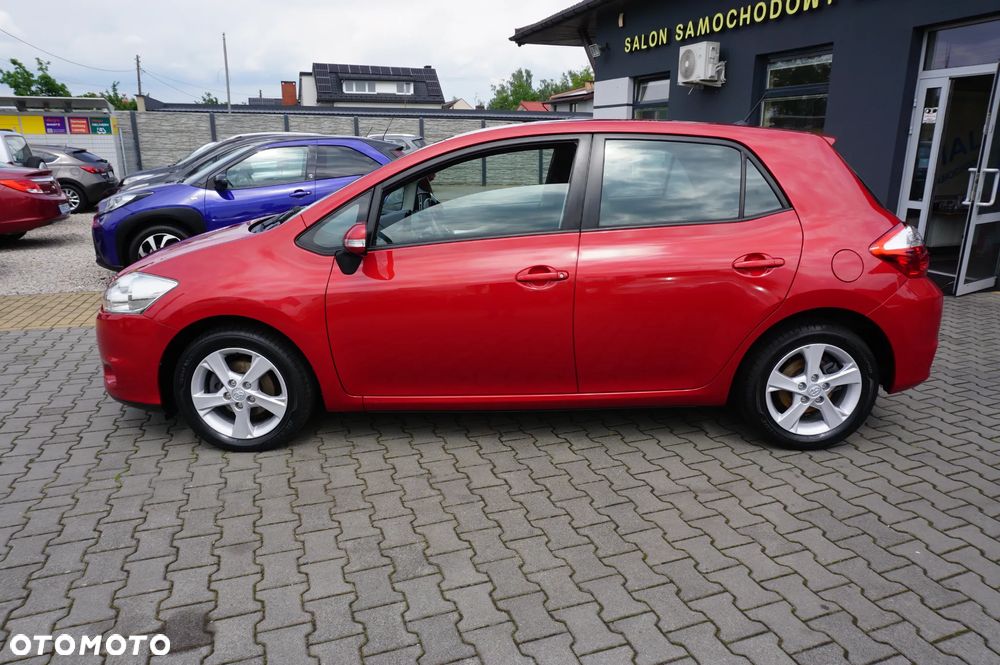 Toyota Auris 1.6 Executive - 9
