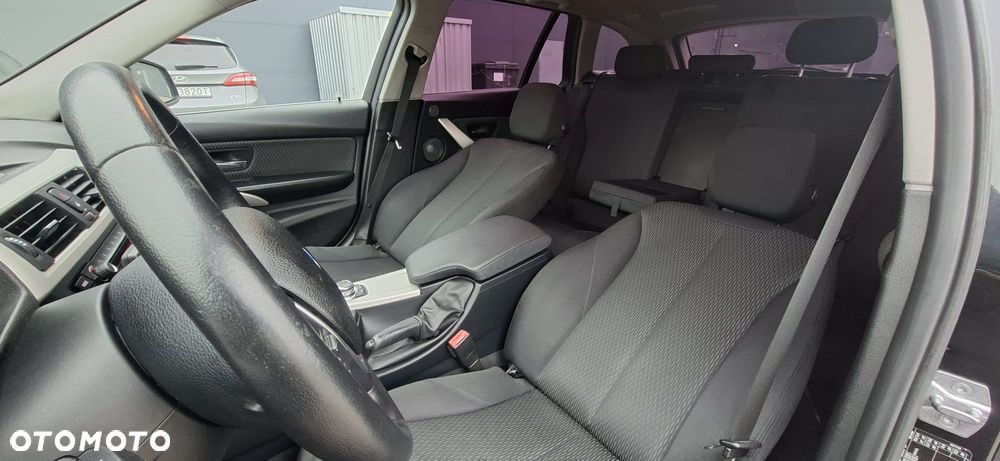 BMW Seria 3 318d - 19