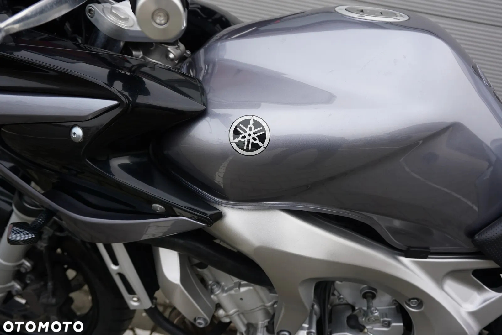 Yamaha FZ - 25