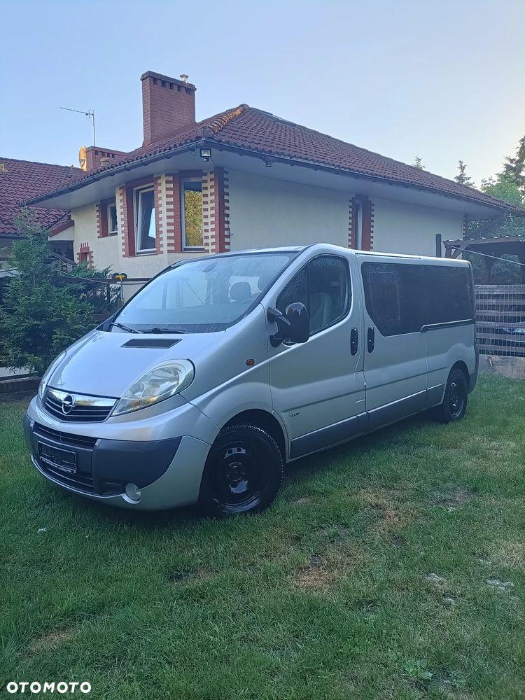Opel Vivaro - 1