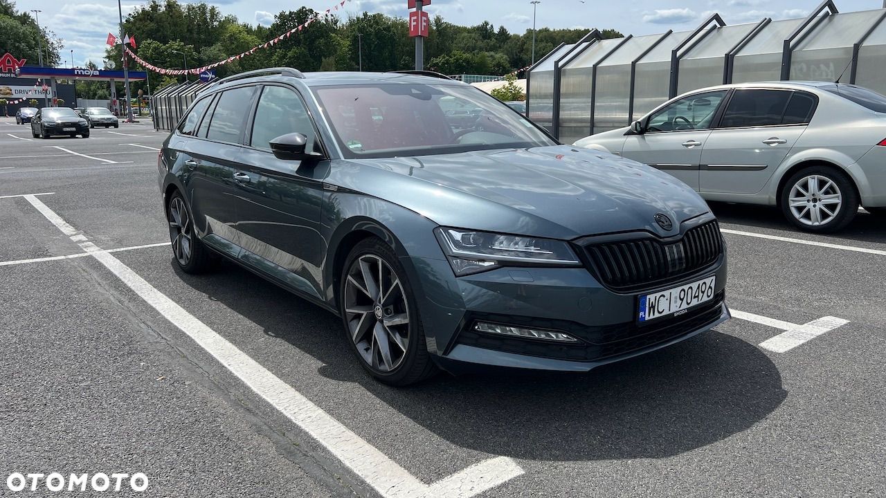 Skoda Superb Combi 2.0 TDI DSG SportLine - 1