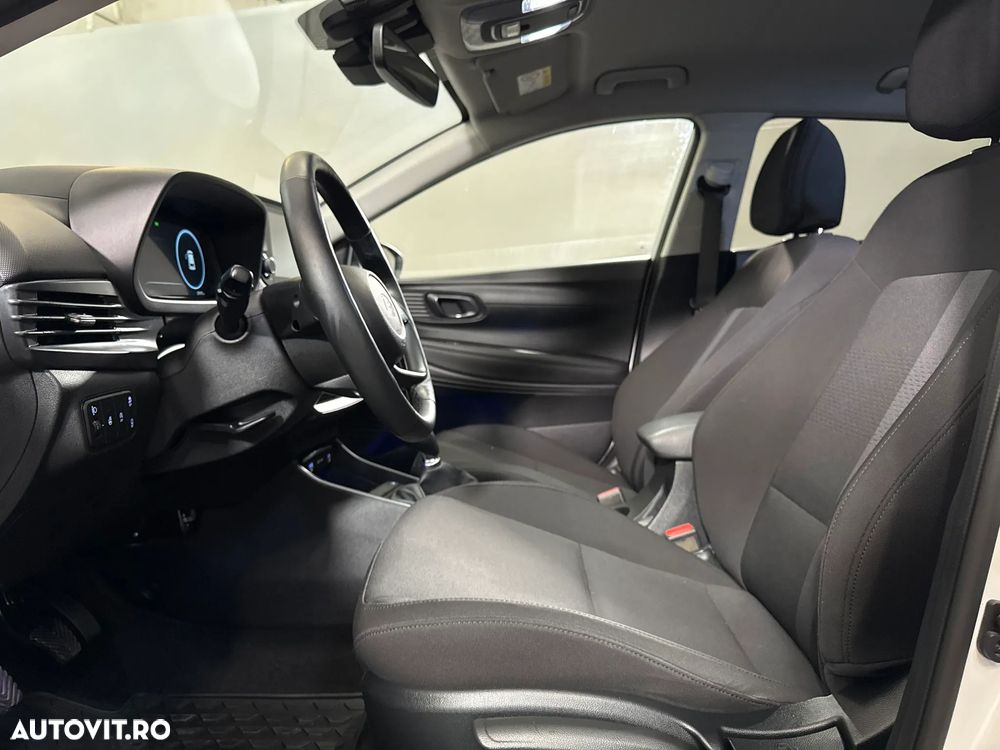Hyundai i20 - 23