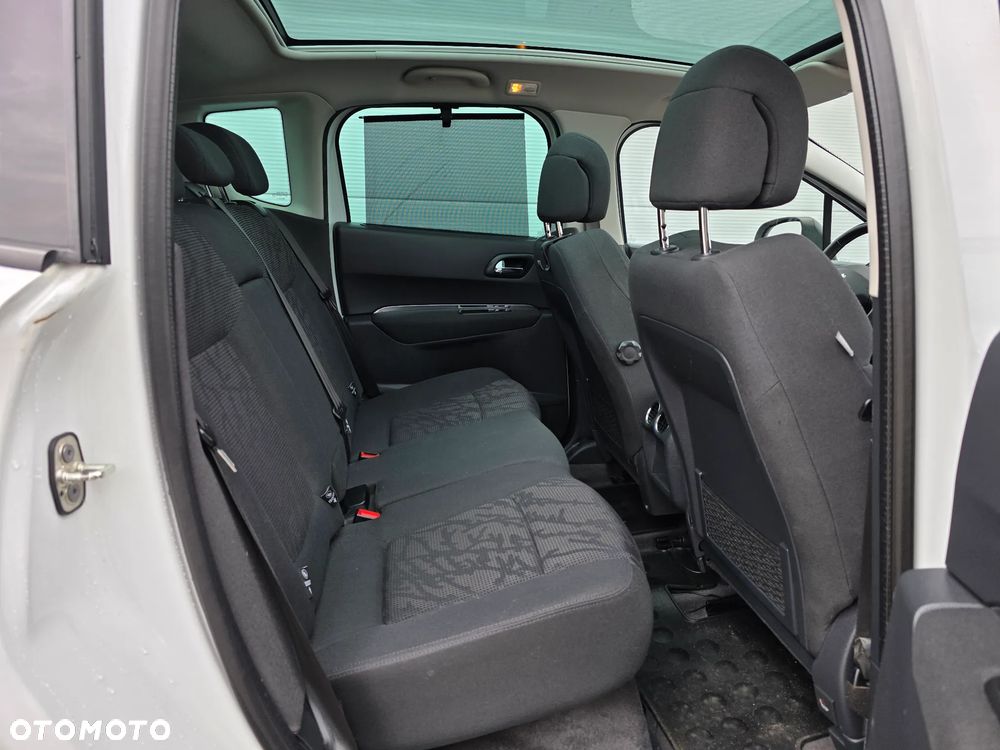 Peugeot 3008 HDi 115 Business-Line - 32