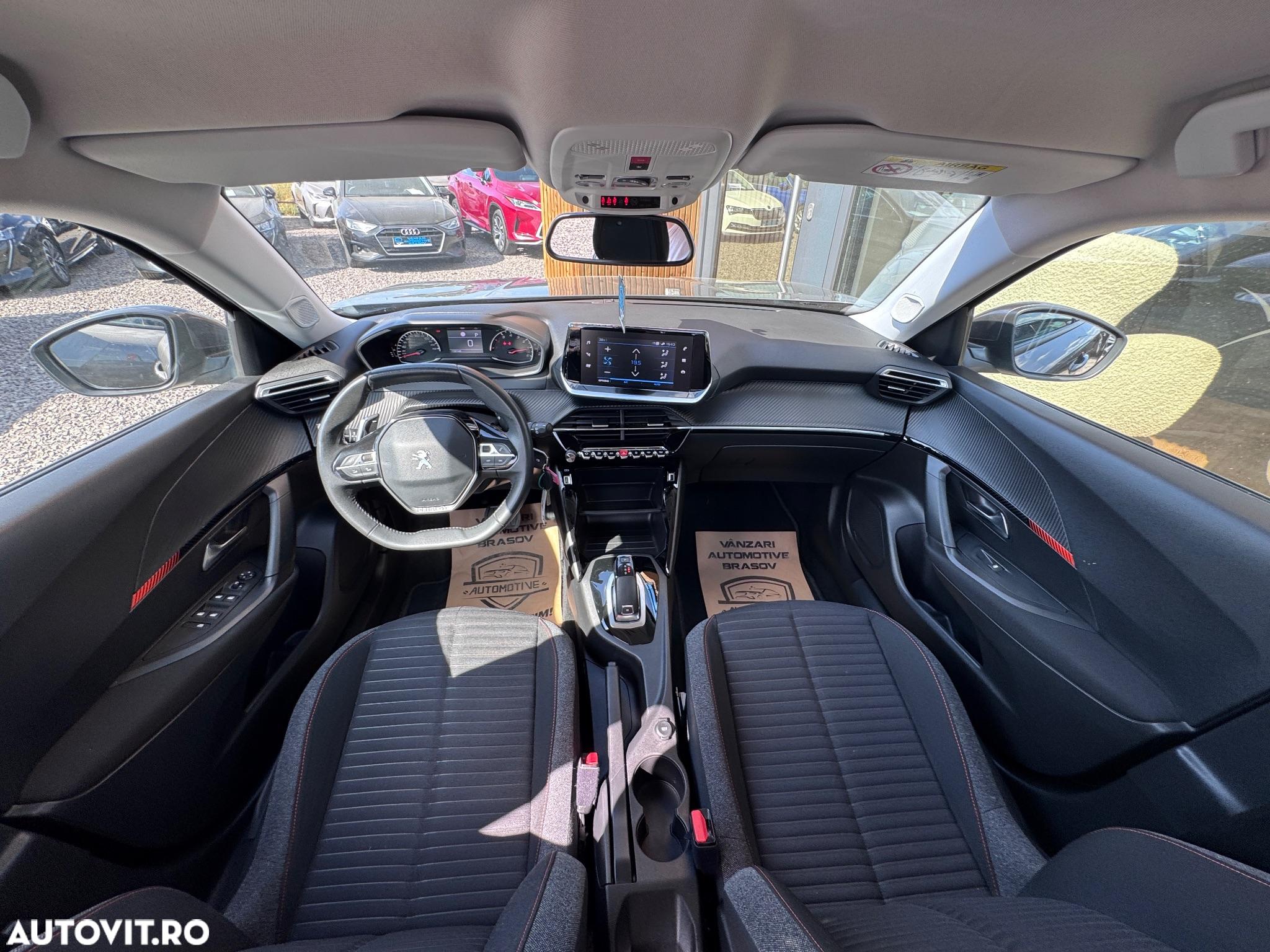 Peugeot 2008 1.2 L PureTech STT EAT8 Active - 11