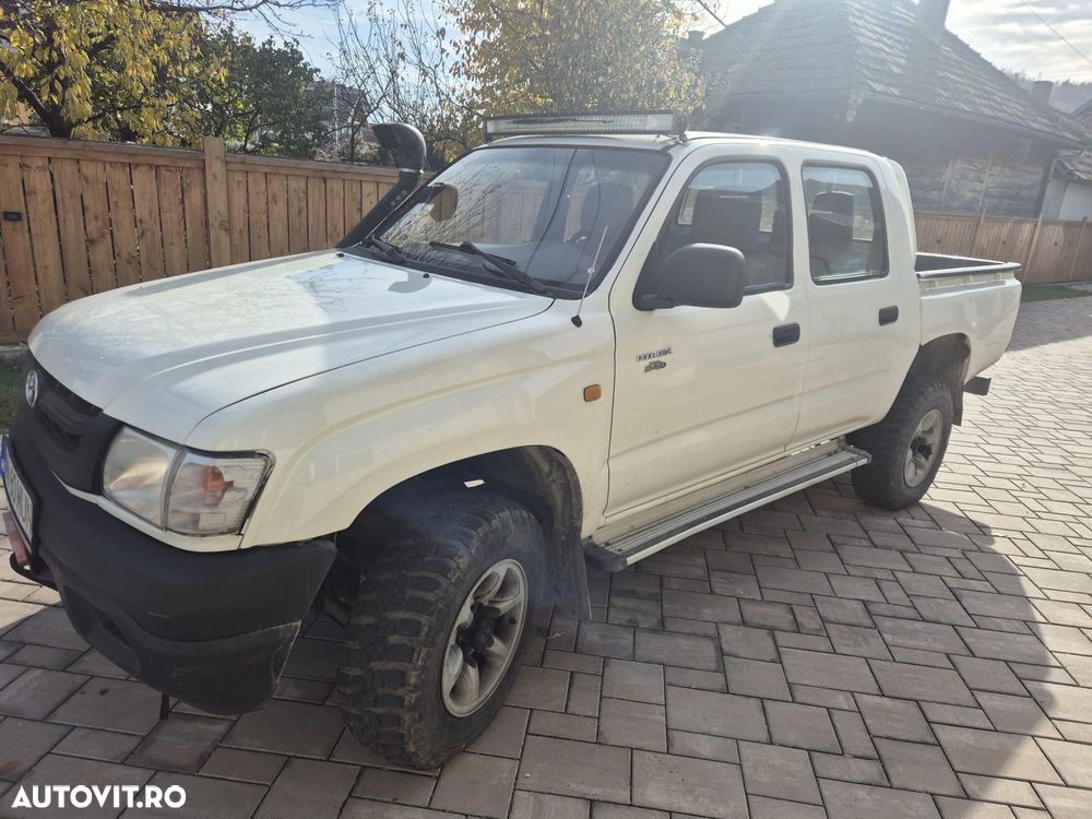 Toyota Hilux 4x4 Double Cab - 7