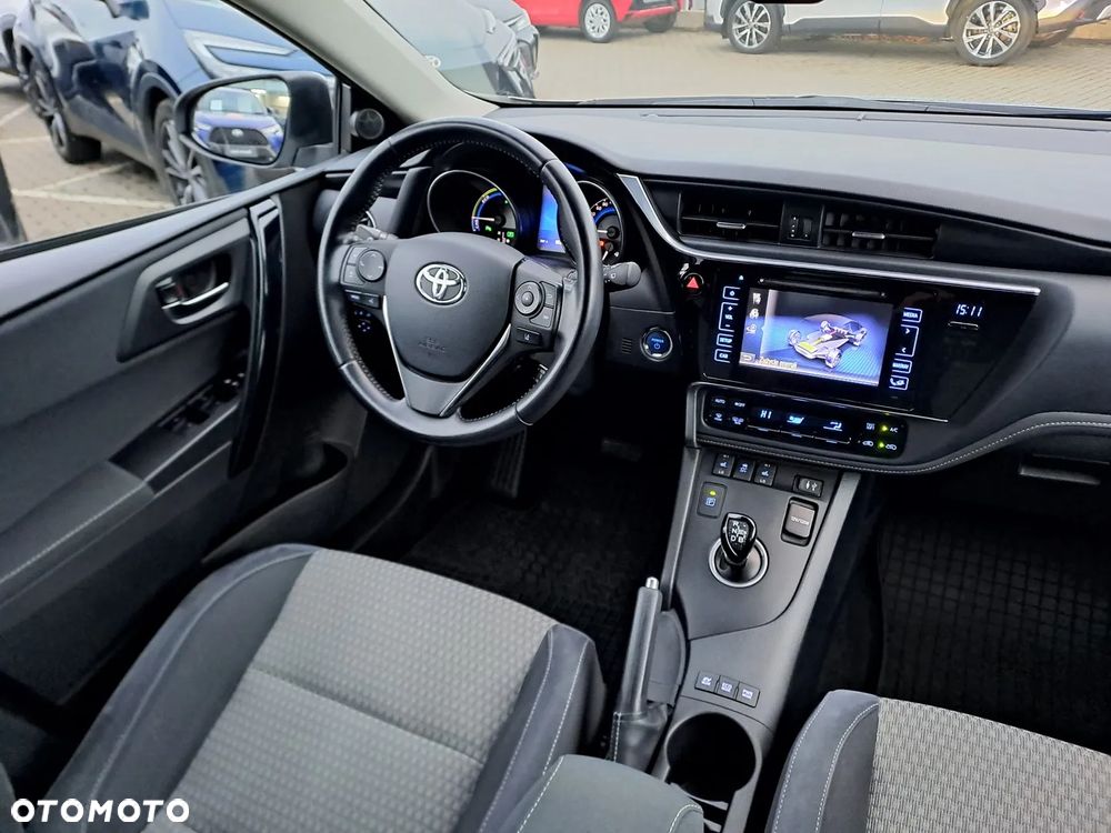 Toyota Auris Hybrid 135 Selection - 20