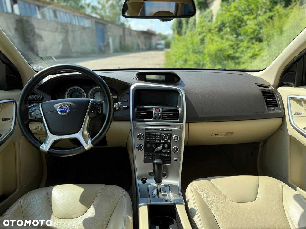 Volvo XC 60 - 4