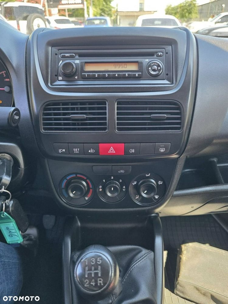 Opel Combo - 11
