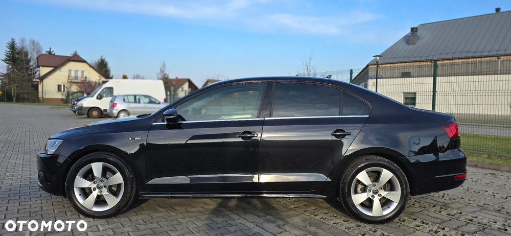 Volkswagen Jetta - 15