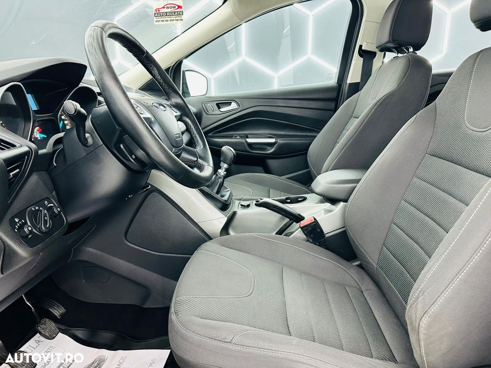 Ford Kuga 1.6 EcoBoost 2x4 Trend - 14