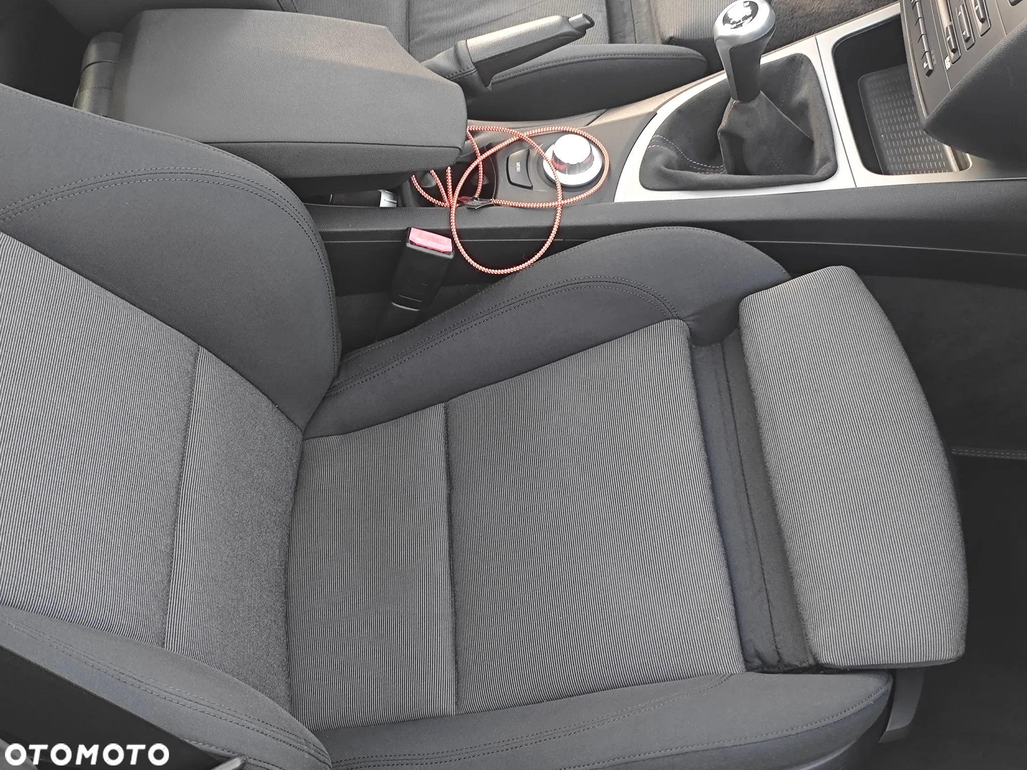 BMW Seria 1 120d DPF - 15