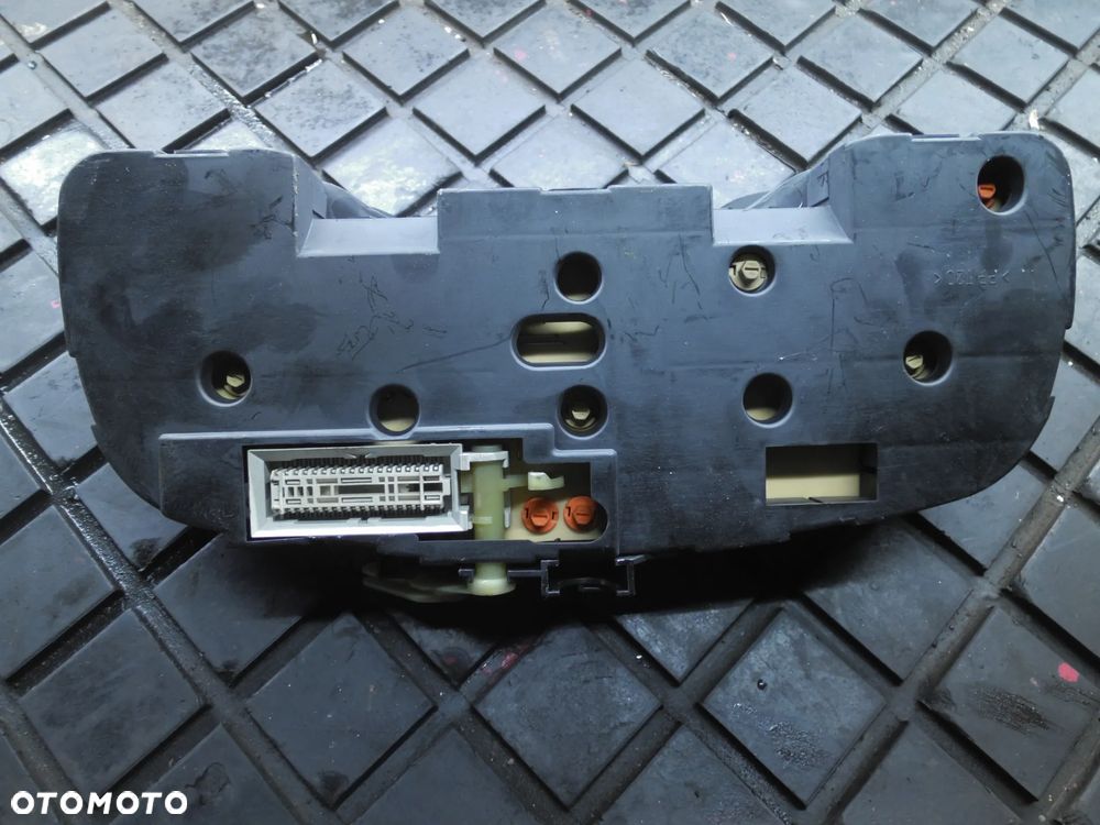 OPEL ZAFIRA A LICZNIK ZEGAR EUROPA ER 09228762 POSIADAM 2 SZTUKI - 5