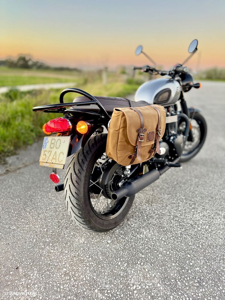 Triumph Bonneville T120 Black - 6