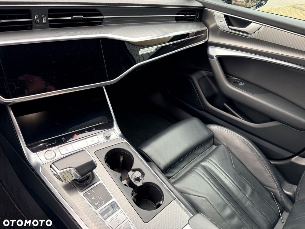 Audi A6 Avant - 16
