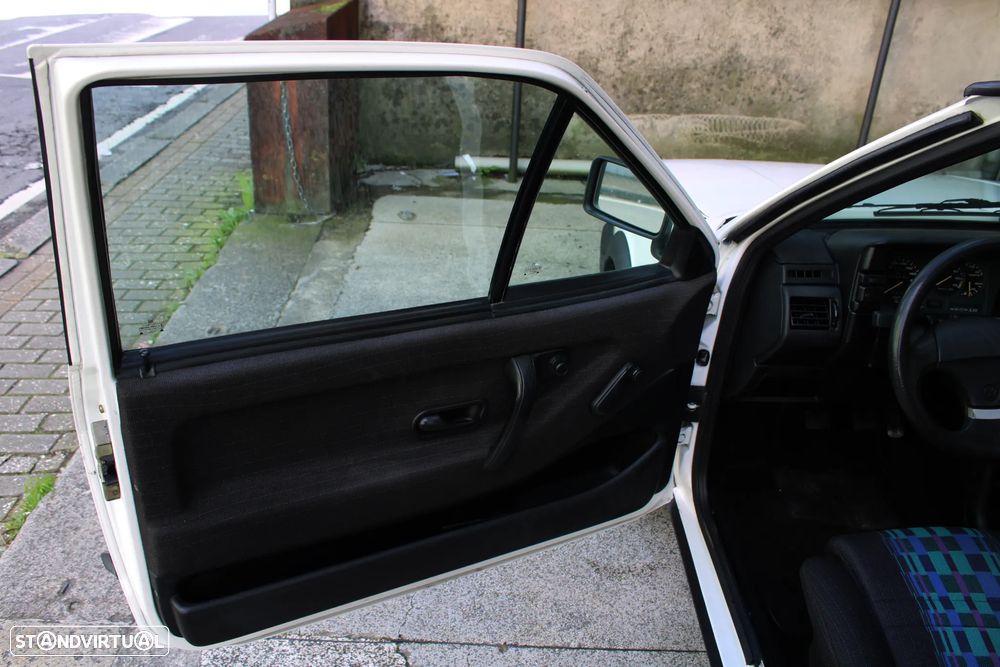 VW Polo Coupé 1.3 G40 - 19