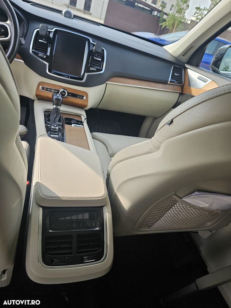 Volvo XC 90 D5 AWD Inscription - 11