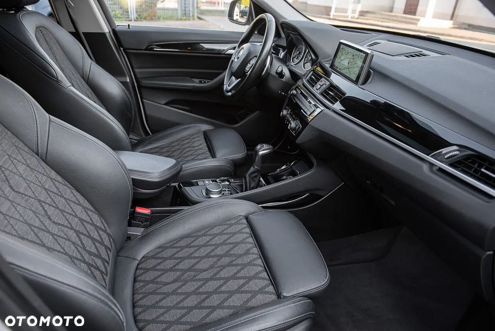 BMW X1 xDrive25d xLine - 33