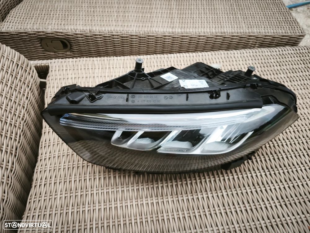 Farol esquerdo Led performance Mercedes w177 facelift A1779062106 - 2