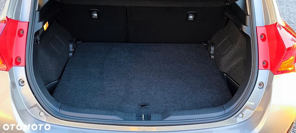 Toyota Auris 1.33 VVT-i Premium Comfort - 20