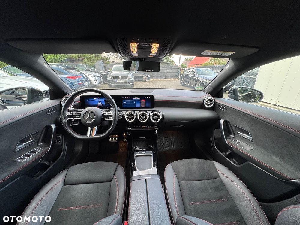 Mercedes-Benz CLA 200 d AMG Line 8G-DCT - 27