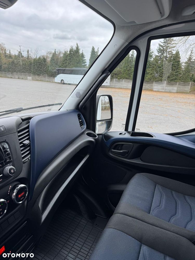 Iveco Daily - 12