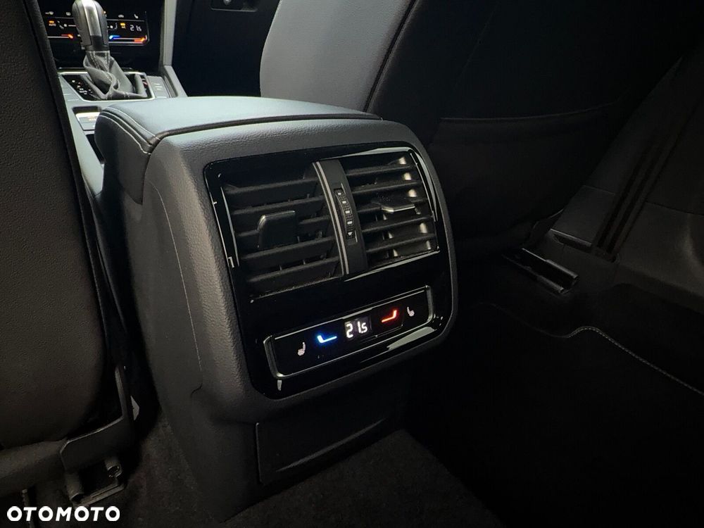 Volkswagen Arteon 2.0 TSI R-Line DSG - 28