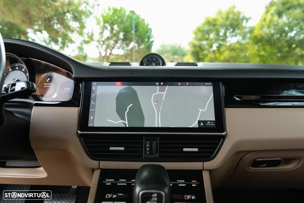 Porsche Cayenne E-Hybrid - 31