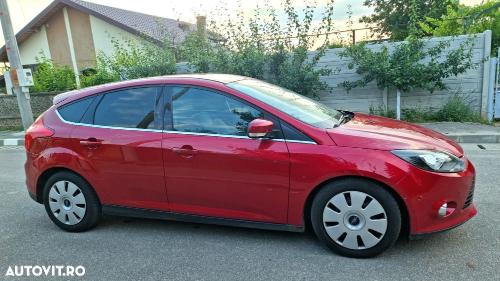 Ford Focus 1.6 EcoBoost Start-Stopp-System Titanium - 2