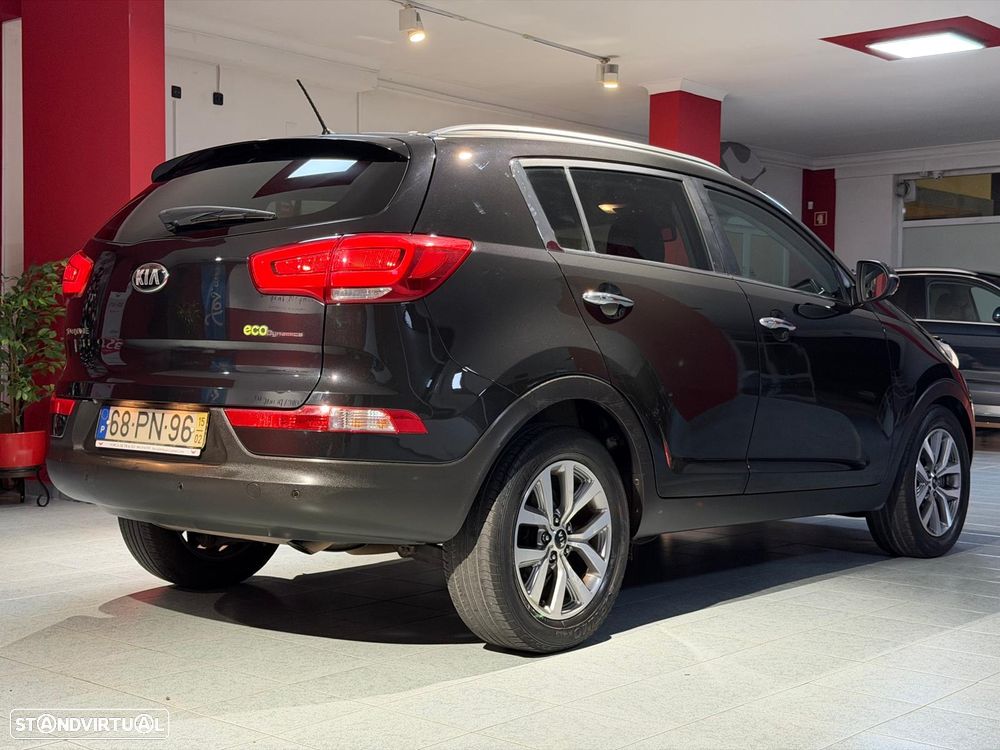 Kia Sportage 1.7 CRDI ISG More Edition - 6