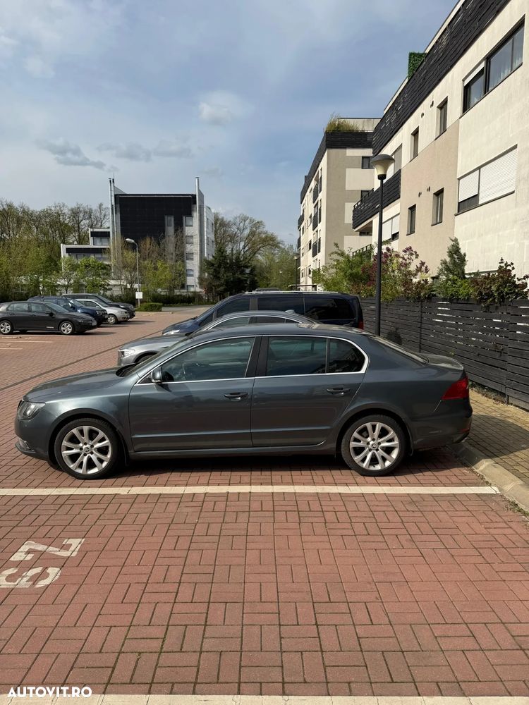 Skoda Superb 2.0 TDI Ambition - 3