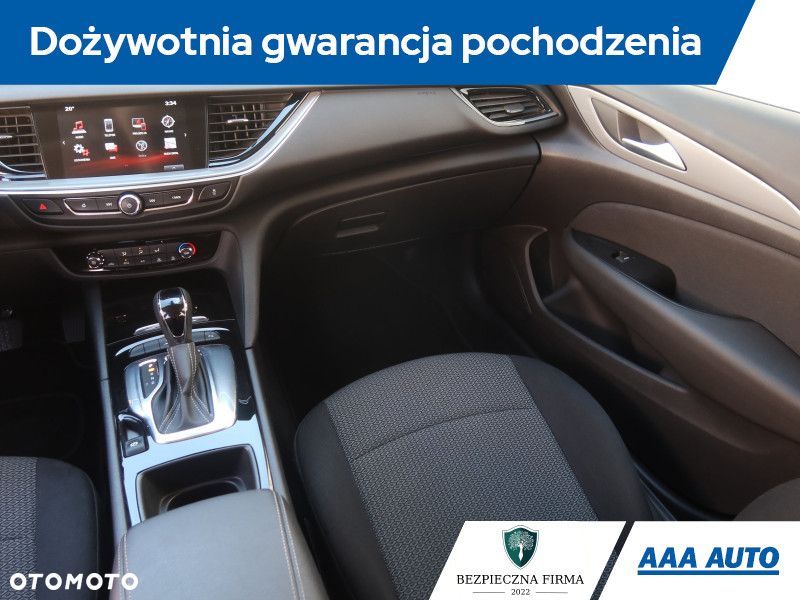Opel Insignia - 10