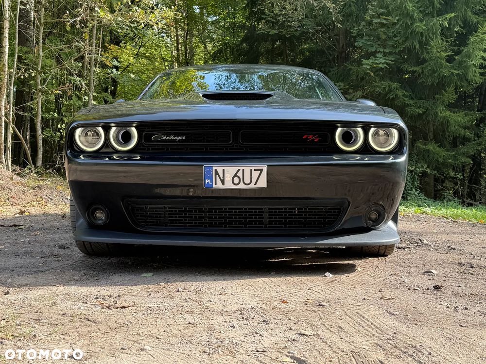 Dodge Challenger 6.4 Scat Pack - 12