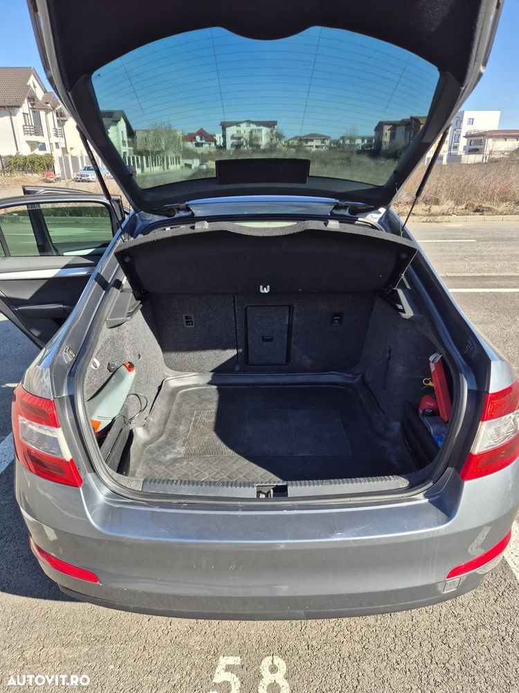 Skoda Octavia 1.2 TSI ELEGANCE - 10