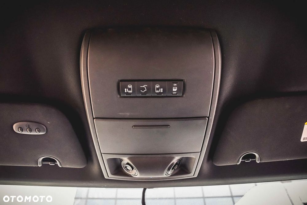 Dodge Grand Caravan 3.6 R/T - 34