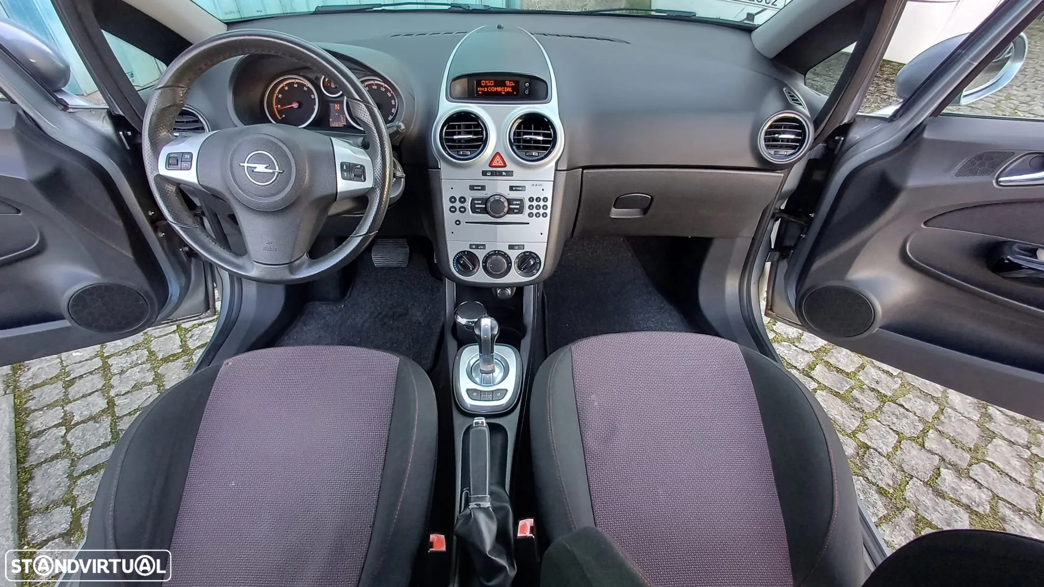 Opel Corsa 1.2 Twinport First Easytronic - 4