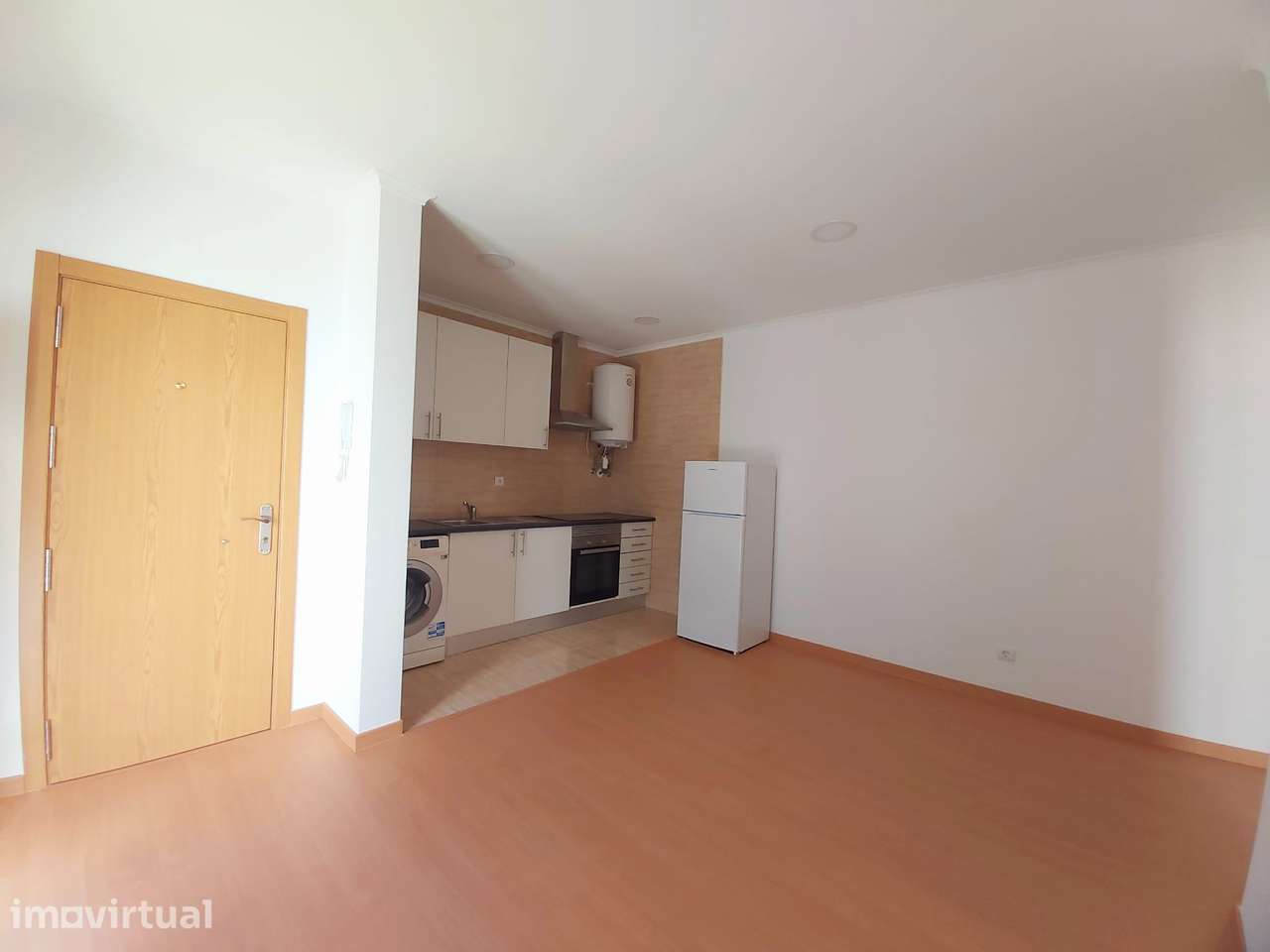 Apartamento T1 R/C em Pátio privado - Grande imagem: 2/10