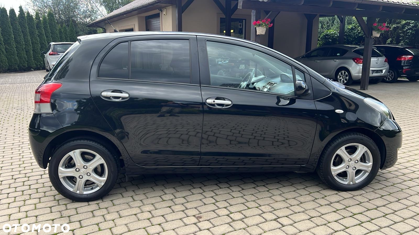 Toyota Yaris - 6