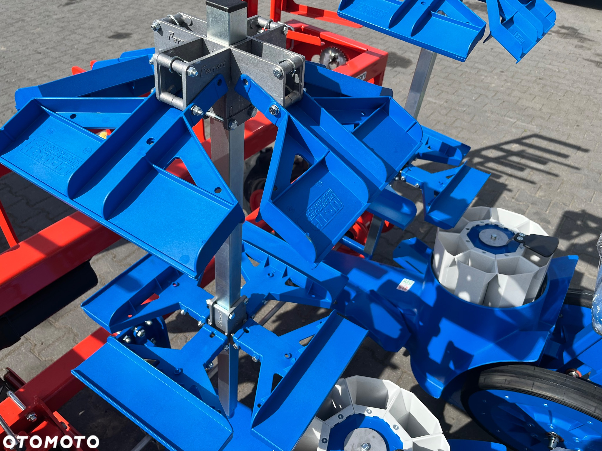 New Holland Ferrari FMAX 2 - 4