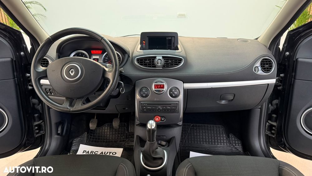 Renault Clio - 13
