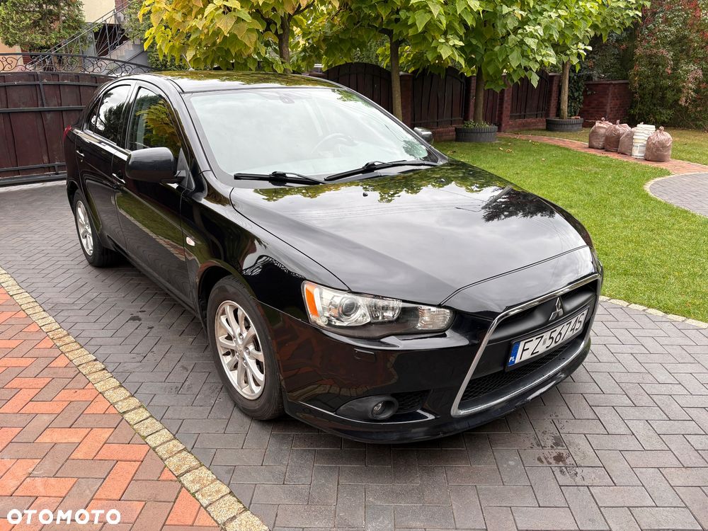 Mitsubishi Lancer 2011 photo 2