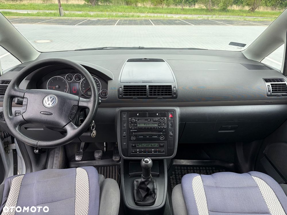 Volkswagen Sharan - 10