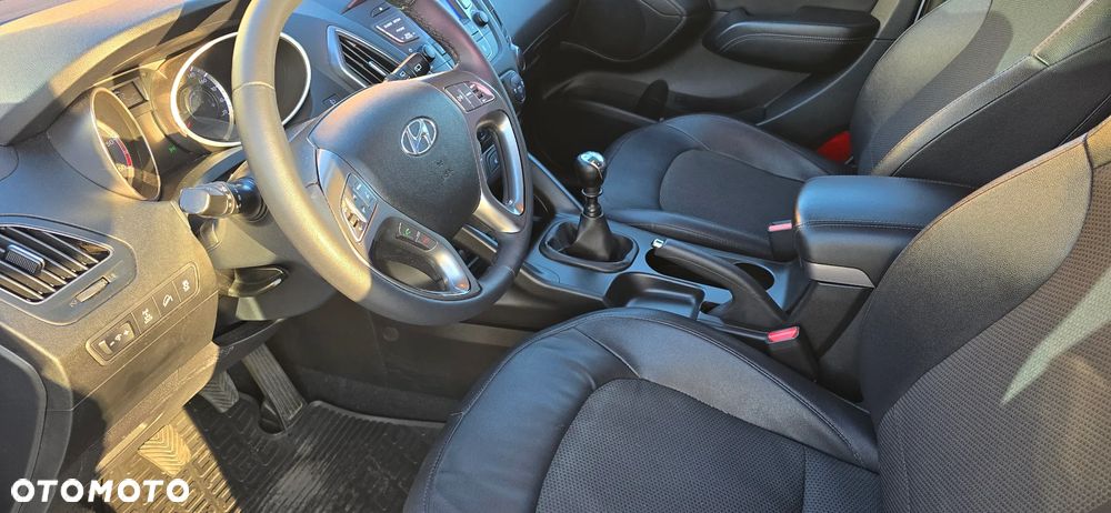 Hyundai ix35 2.0 CRDi 4WD Fifa World Cup Silver Edition - 19