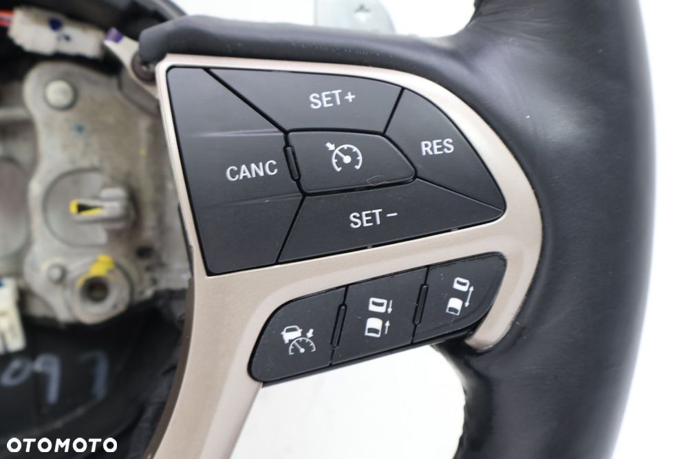 JEEP GRAND CHEROKEE WK2 KIEROWNICA WIELOFUNKCYJNA P1WE282X9AF - 3