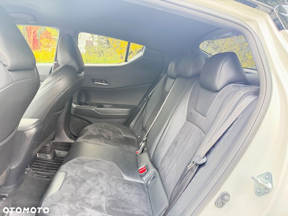 Toyota C-HR 1.8 Hybrid Selection - 2