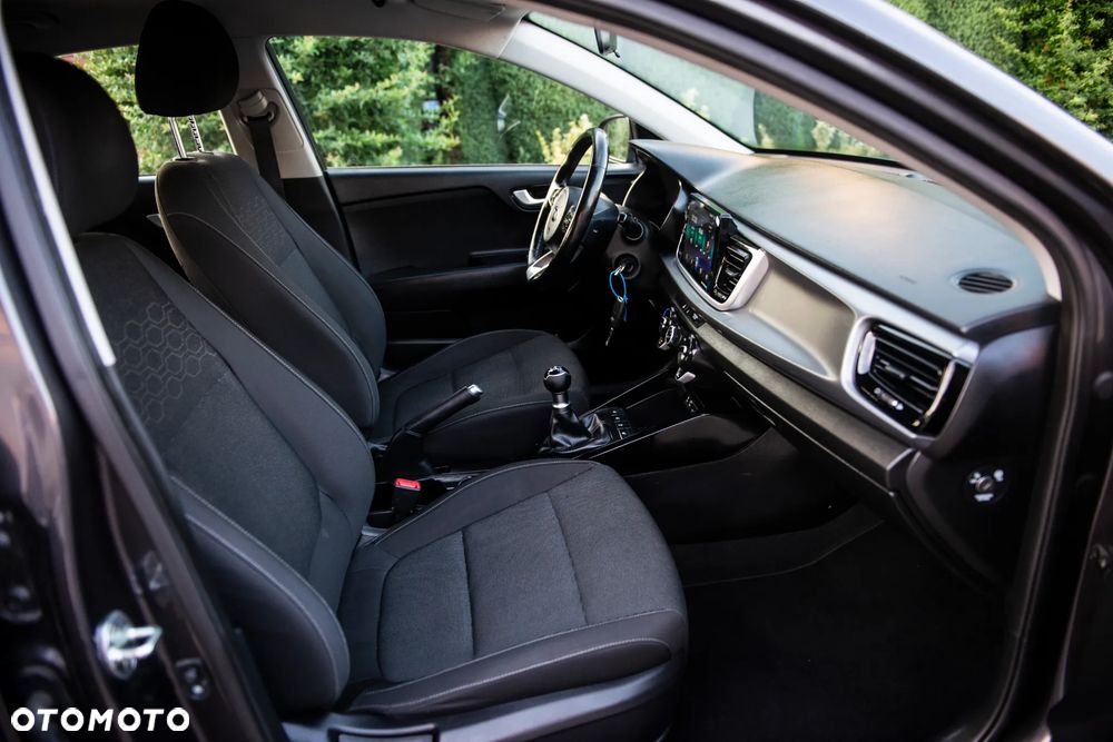 Kia Rio 1.2 L Business Line - 38