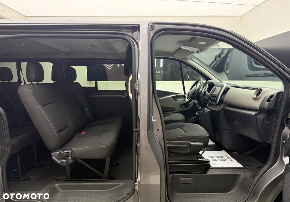 Renault Trafic - 23